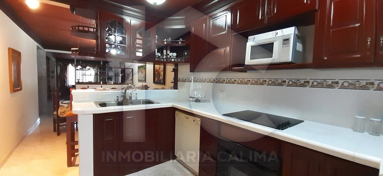 Casa de 2 viviendas en el Canadá Calima Darién